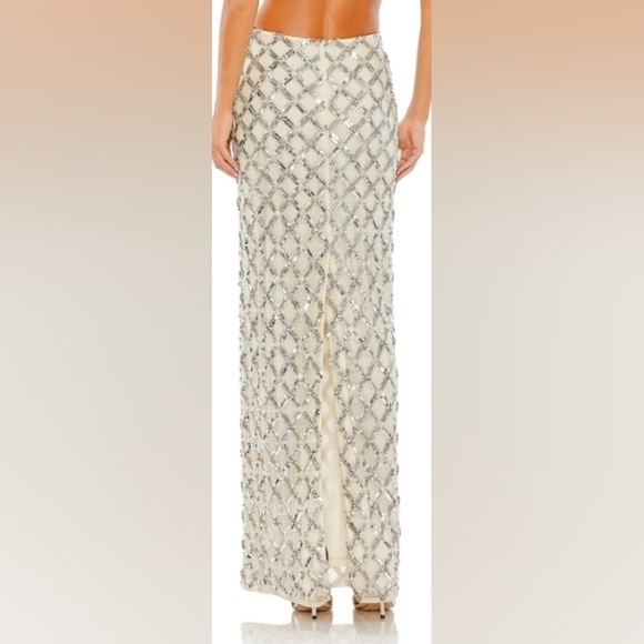 MAC DUGGAL EMBELLISHED HIGH NECK CUT OUT GOWN - Picture 6 of 17